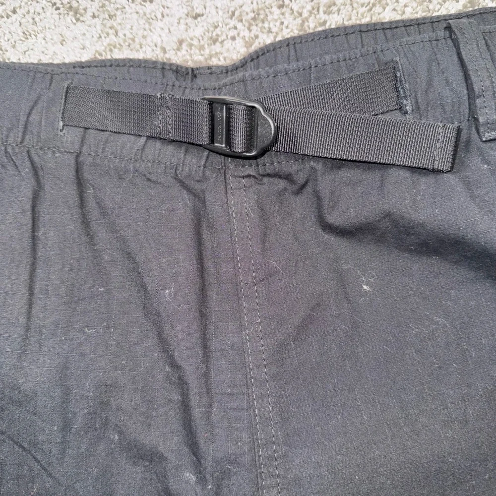 The North Face Belted Cargo Shorts Mens Stretch Black 38 NEW